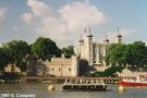 La Torre di Londra dal Tamigi